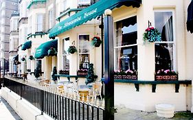 Ilfracombe House Hotel - Near Cliffs Pavilion